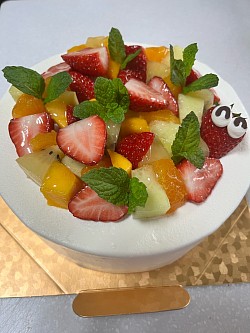 苺のホールケーキ