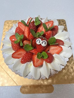 チーズタルト（生クリーム・フルーツプラス）